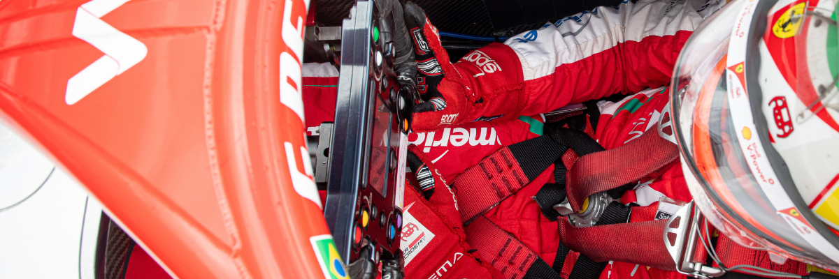 Buy the best safety gears for racing